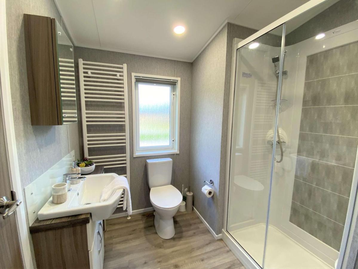 The Yorkshire Burrow Lodge With Hot Tub Eksteriør bilde